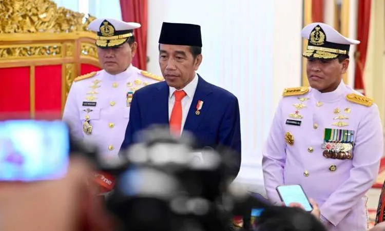 Lantik KSAL, Presiden Jokowi: Tingkatkan Kedaulatan Negara di Laut