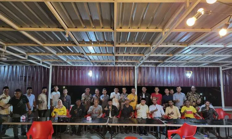 H. Ilham Pangestu Anggota DPR&RI Buka Puasa Bersama Pengurus RHIP Dan SHIP