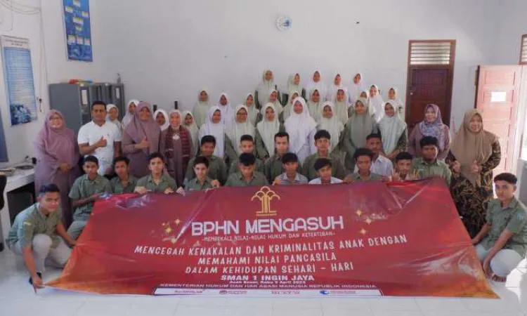 OBH RJWG Sosialisasikan Program &quot;BPHN Mengasuh&quot; di SMA Negeri 1 Ingin Jaya