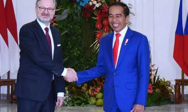 Presiden Jokowi Sambut Kunjungan Resmi PM Petr Fiala di Istana Bogor