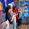 R Surya Angga Kusuma di Dampingi BAPILU DPC PD KOTA BOGOR Bagikan Paket Sembako di Harjasari