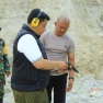 Bupati Samosir Ikuti Latihan Menembak Dalam Rangka Menyambut HUT Bhayangkara Ke-77