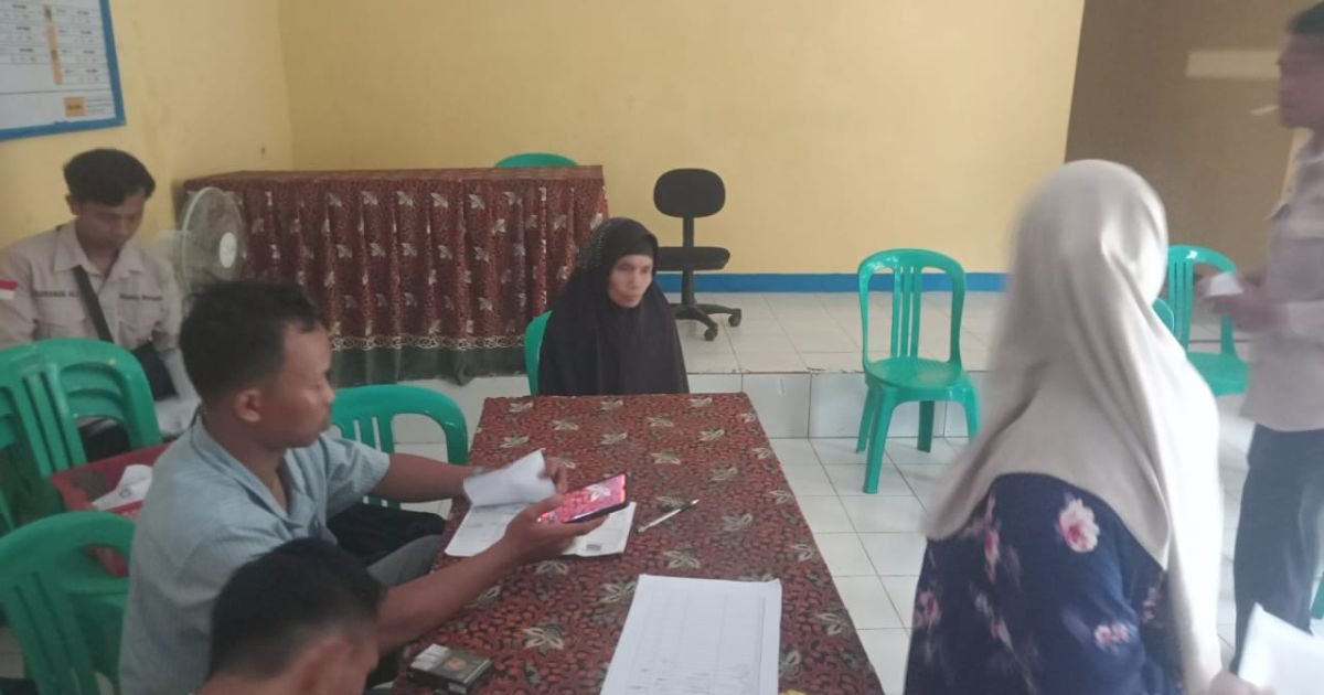 Pembagian BLT Kesra Desa Gandasoli Tahap Susulan Berjalan Lancar