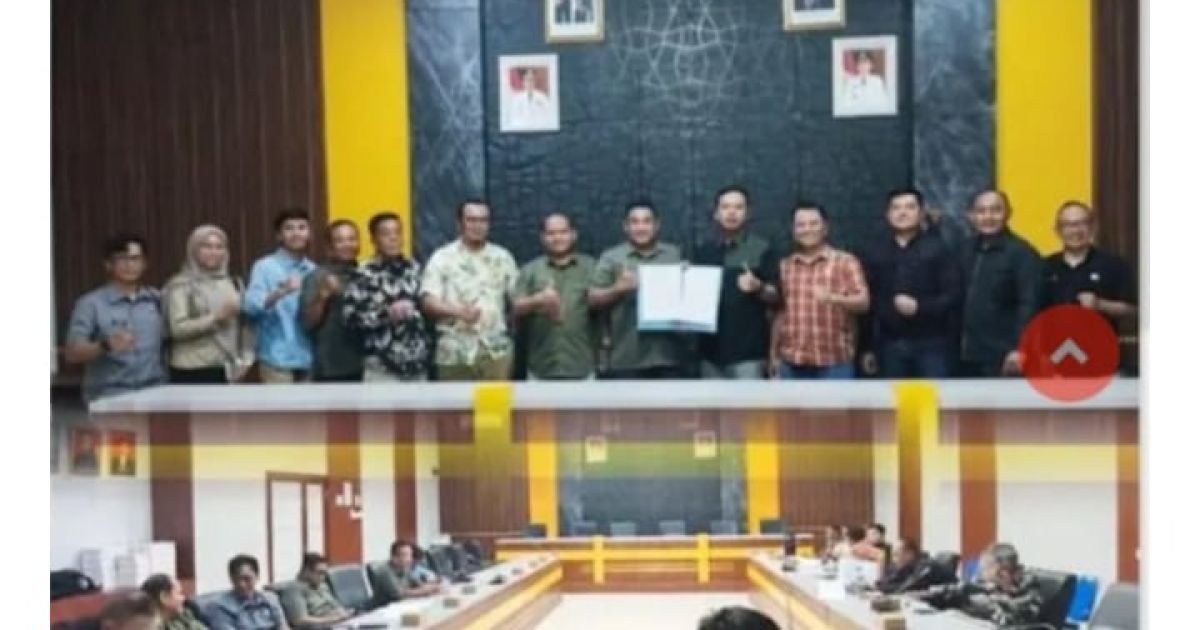 Badan Pembentukan Peraturan Daerah (Bapemperda) DPRD Kabupaten Sukabumi menggelar Rapat Kerja
