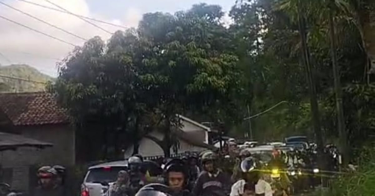 Arus Mudik dan Balik Picu Kemacetan Parah di Jalur Cikidang, Sukabumi