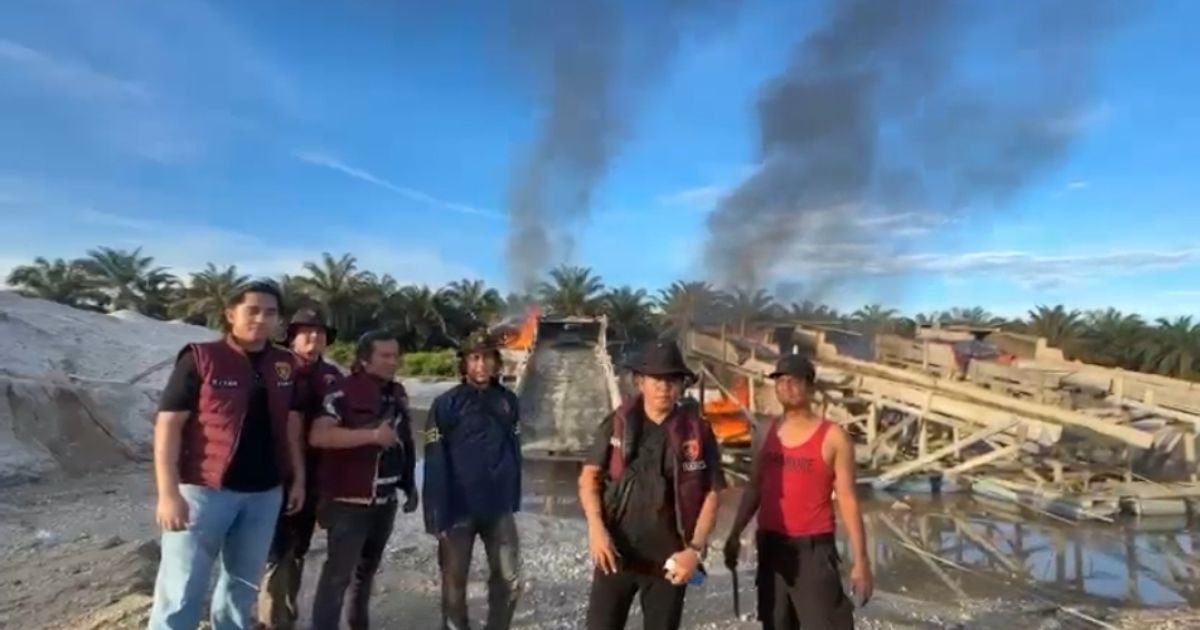 Tak Menunggu Lama, Polsek Singingi Hilir Tindak PETI di Desa Petai, Tiga Unit Dompeng Dimusnahkan