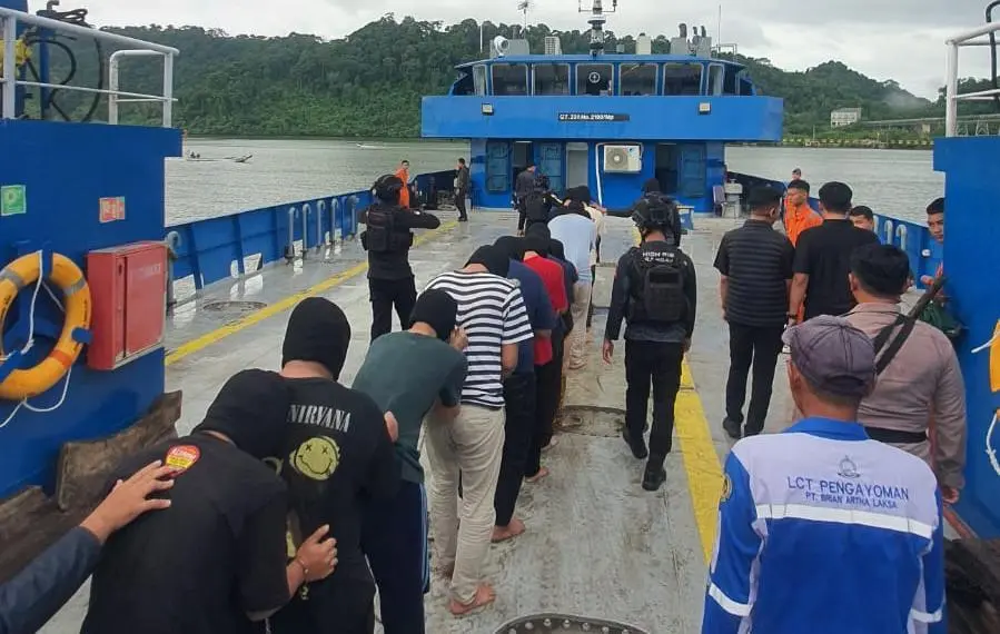 Pindahkan 15 Warga Binaan ke Nusakambangan, Ditjenpas Perkuat Stabilitas dan Sinergi Pengamanan Pemasyarakatan